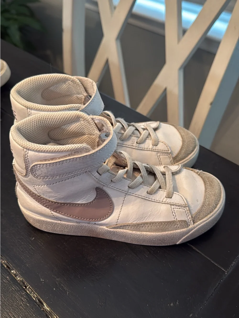 Nike Kids High-Top Sneakers in White and Light Pink